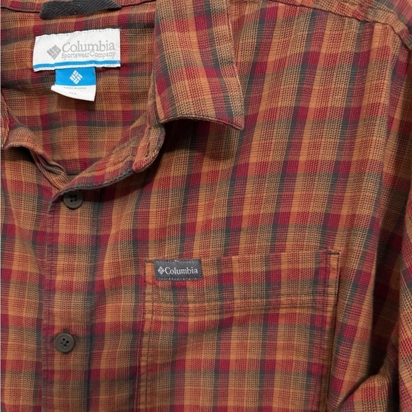 Columbia XL Plaid Button Up Long Sleeve Shirt - Picture 2 of 4